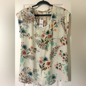 Floral print sleeveless top new with tags